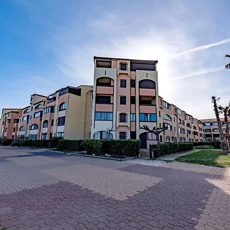 Appartamento Front De Mer-24 By Interhome *